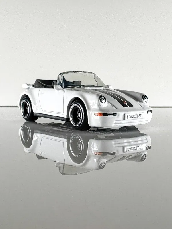 Hot_Wheels_1:64_Scale_PORSCHE_911_TURBO_CABRIOLET_DROP_TOPS_3/5_WHITE_52/250