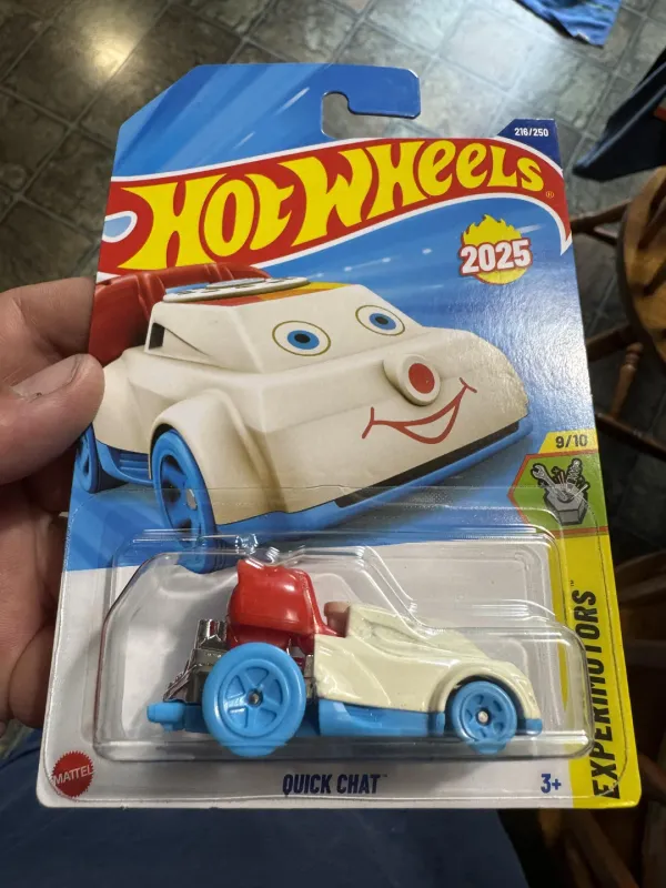 Hot_Wheels_1:64_Scale_QUICK_CHAT_Experimotors_9/10_CREME_216/250