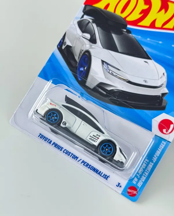 Hot_Wheels_1:64_Scale_TOYOTA_PRIUS_CUSTOM_HW_J-IMPORTS_1/10_WHITE_60/250