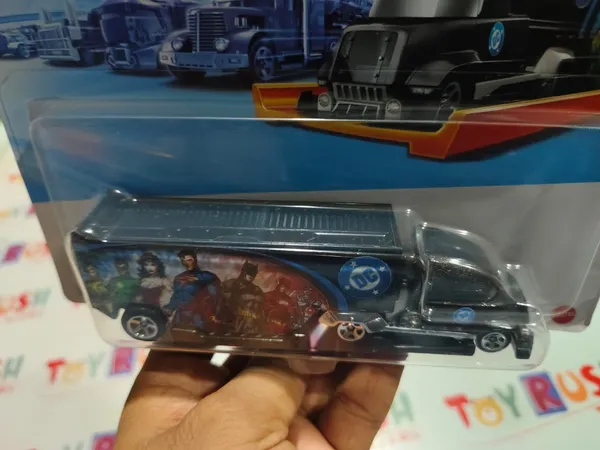 Hot_Wheels_1:64_Scale_TRACK_FLEET_HYPE_HAULER_JCM62_DC