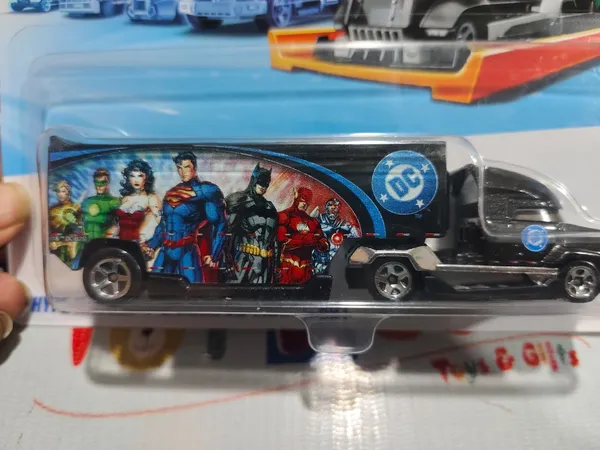 Hot_Wheels_1:64_Scale_TRACK_FLEET_HYPE_HAULER_JCM62_DC