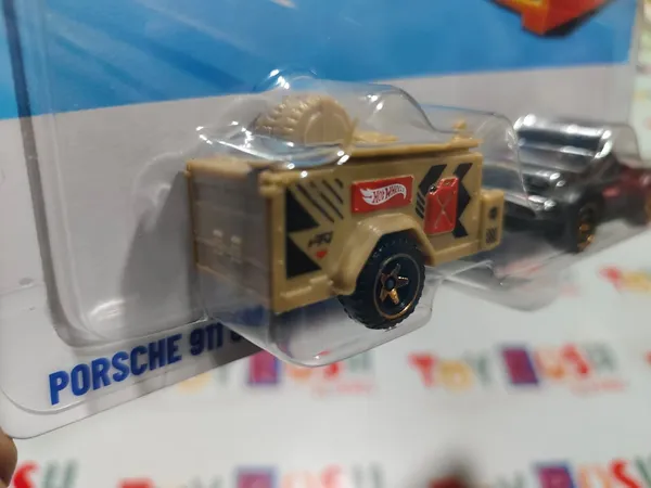 Hot_Wheels_1:64_Scale_TRACK_FLEET_PORSCHE_911_OFF_ROADER_JCM65