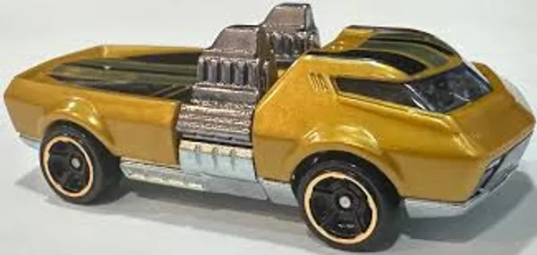 Hot_Wheels_1:64_Scale_TWIN_DORADO_Track_Champs_3/5_Golden_228/250