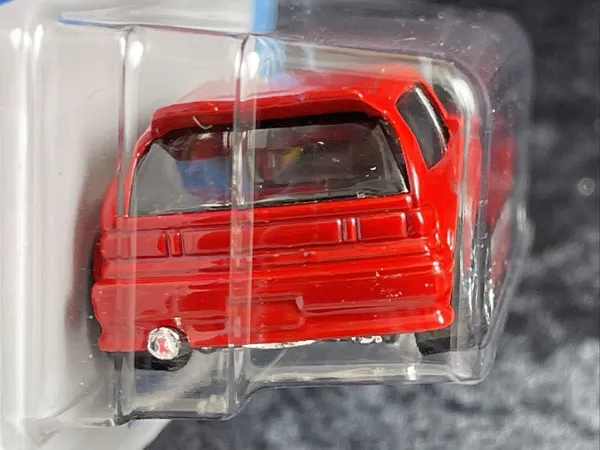 Hot_Wheels_1:64_Scale_'73_HONDA_CIVIC_CUSTOM_/_PERSONNALISE_Then_And_Now_9/10_Red_231/250
