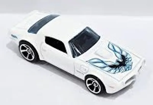 Hot_Wheels_1:64_Scale_'73_PONTIAC_FIREBIRD_Muscle_Mania_8/10_White_230/250