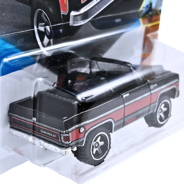 Hot_Wheels_1:64_Scale_'75_CHEVY_BLAZER_CUSTOM_HW_Dirt_5/10_BLACK_115/250_(IMPORTED)