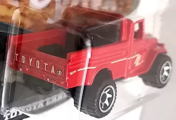 HotWheels_1:64_SILVER_SERIES_TOYOTA_TRUCKS_TOYOTA_LAND_CRUISER_JCB73_RED_3/5