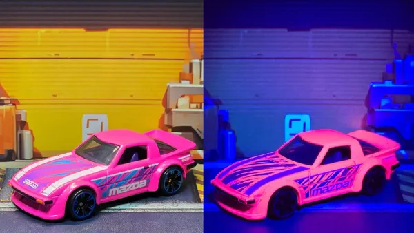 HotWheels_Silver_Series_NEON_SPEEDERS__MAZDA_RX-7_2:8