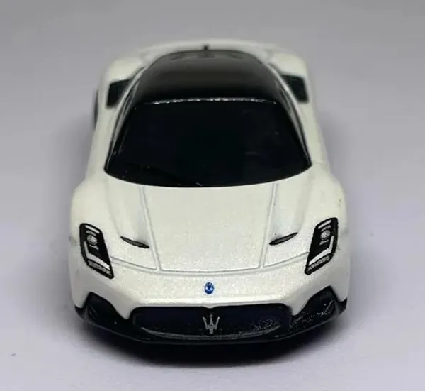 Hotwheels_Premium_1:64_Scale_MASERATI_MC20_BOULEVARD_2025_JBL11_127