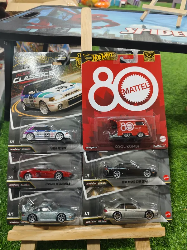 Hotwheels_Premium_1:64_Scale_CAR_CULTURE_2026_MODERN_CLASSICS_SET_OF_6_FPY86_AND_HXD63
