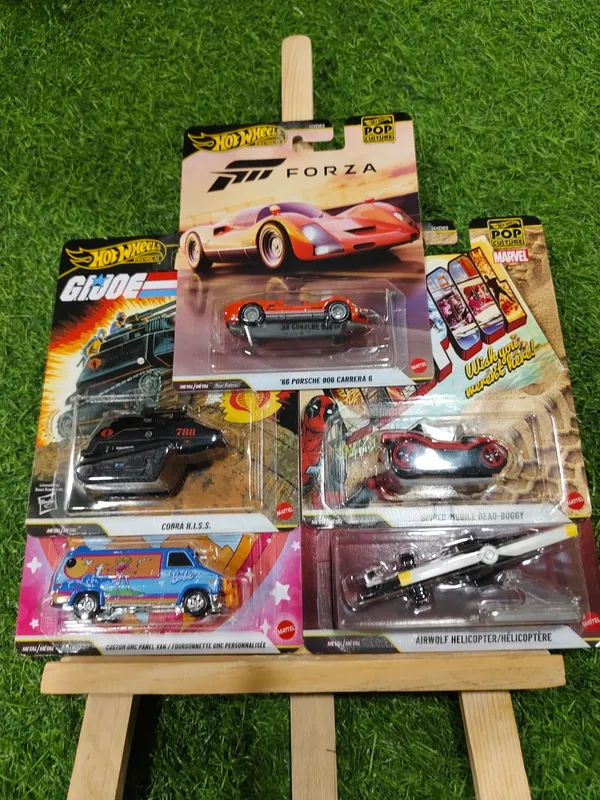 Hotwheels_Premium_1:64_Scale_Pop_culture_2026_SET_OF_5_HXD63_MIX_3