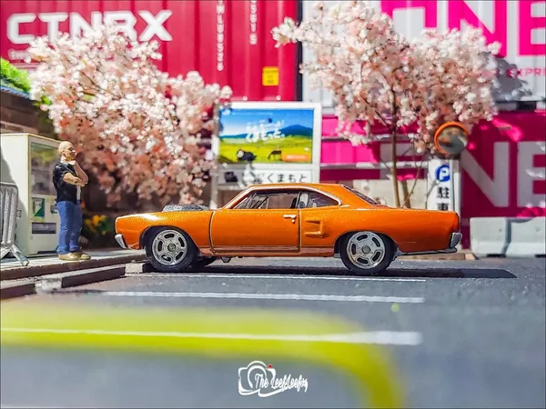 Hotwheels_Premium_2025_1970_CUSTOM_PLYMOUTH_ROADRUNNER_FAST_&_FURIOUS_(FURIOUS_7)_JBL87_4/5