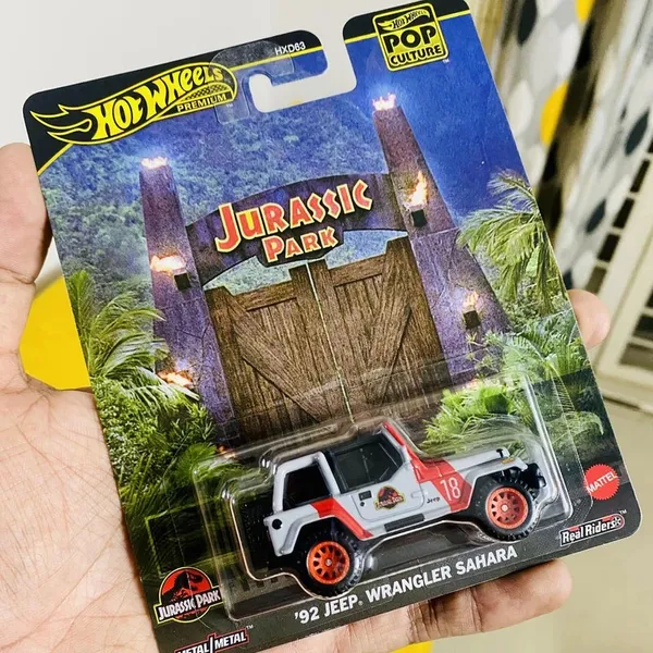 Hotwheels_Premium_1:64_Scale_JURASSIC_PARK_'92_JEEP_WRANGLER_SAHARA_Pop_culture_2025_JBL59