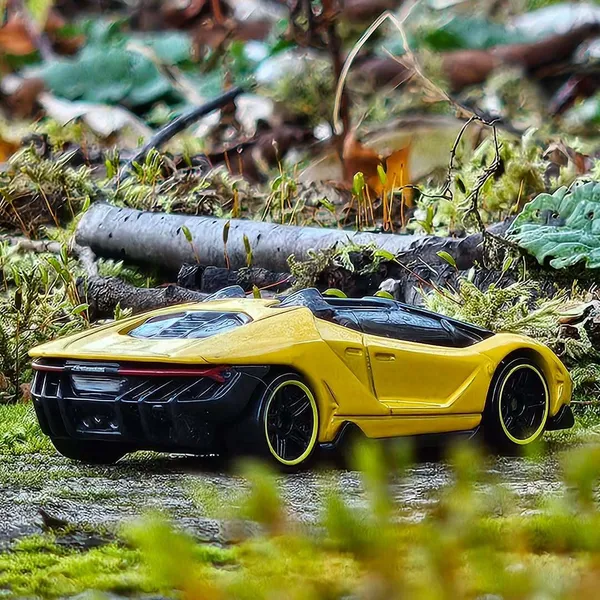Hot_Wheels_1:64_16_LAMBORGHINI_CENTERARIO_ROADSTER_EXOTICARS_1/10_YELLOW_2/250_(IMPORTED)