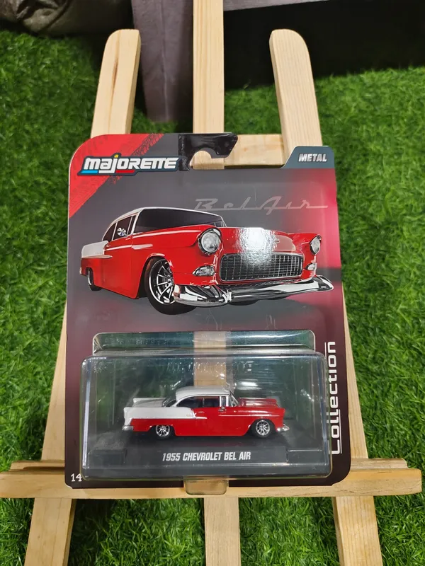 Majorette_1:64_Premium_Diecast_Model_Car_Collector_Edition_–_1955_CHEVROLET_BEL_AIR