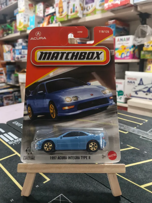 Matchbox_1:64_Scale_1997_ACURA_INTEGRA_TYPE_R_118/125_BLUE
