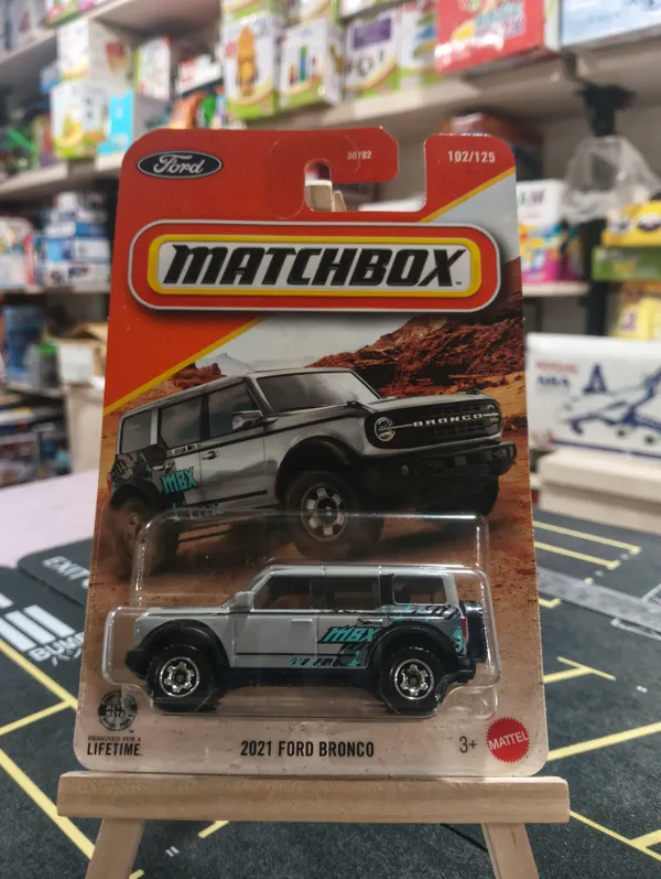 Matchbox_1:64_Scale_2021_FORD_BRONCO_102/125_GRAY