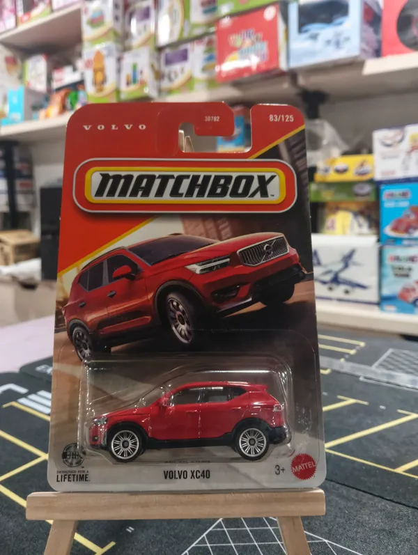 Matchbox_1:64_Scale_VOLVO_XC40_83/125_RED