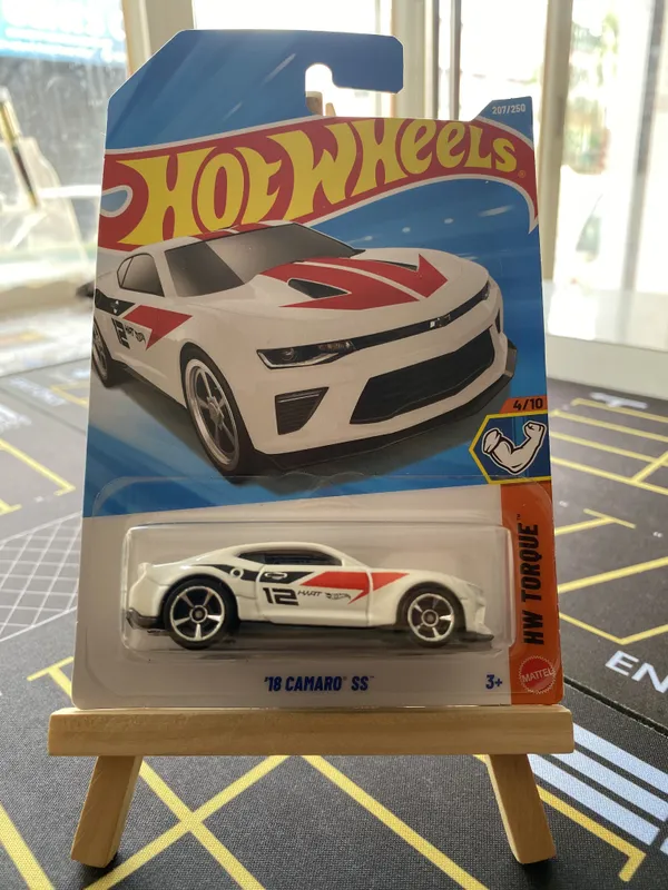 Hot_Wheels_1:64_Scale_18_CAMARO_SS_HW_TORQUE_4/10_WHITE_207/250