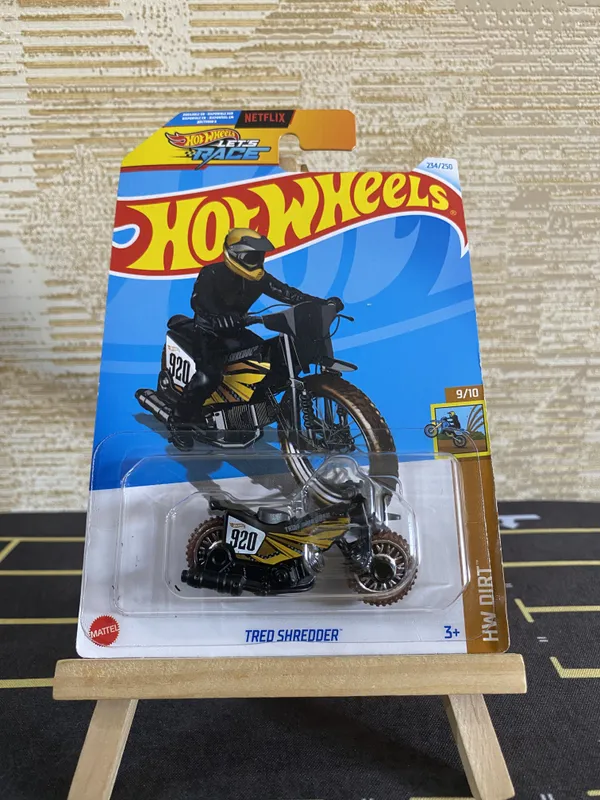 Hot_Wheels_1:64_Scale_TRED_SHREDDER_HW_DIRT_9/10_BLACK_234/250