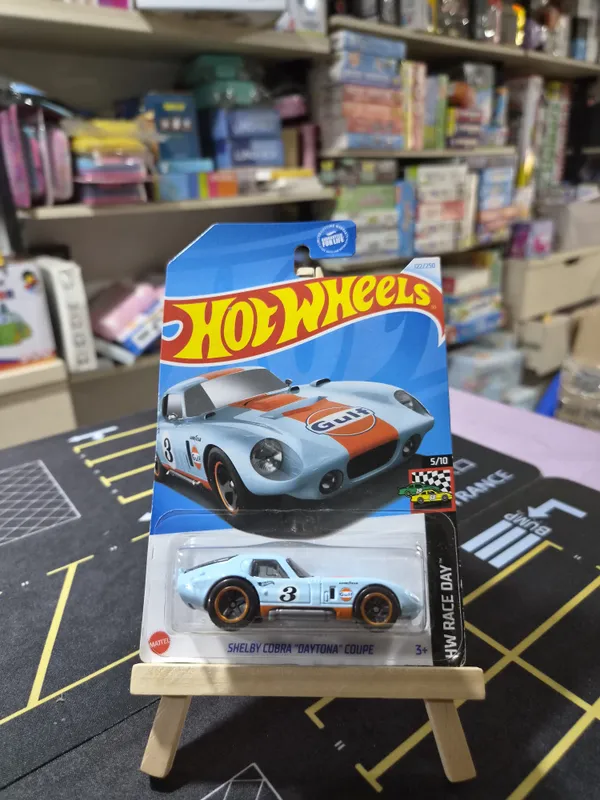 Hot_Wheels_1:64_Scale_Shelby_Cobra_Daytona_Coupe_HW_Race_Days_5/10_BLUE_122/250_(USA_IMPORTED)