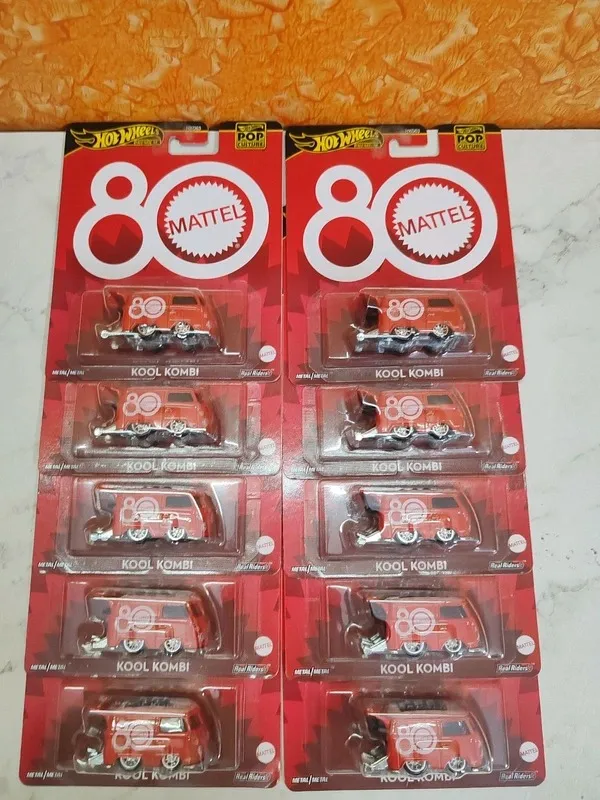Hotwheels_Premium_1:64_Scale_Limited_Edition_80th_Anniversary_VW_Kool_Kombi_POP_Culture_2025_JBL68