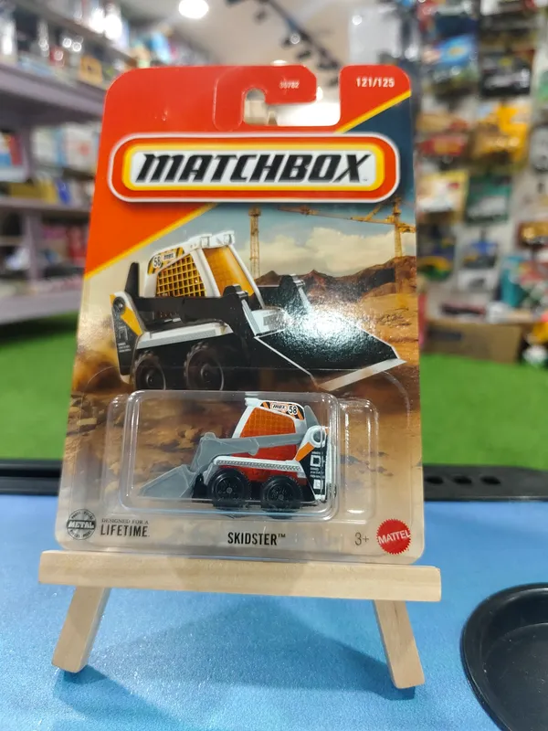 Matchbox_SKIDSTER_-_121/125_Official_Licensed_Product_Die-Cast_Car