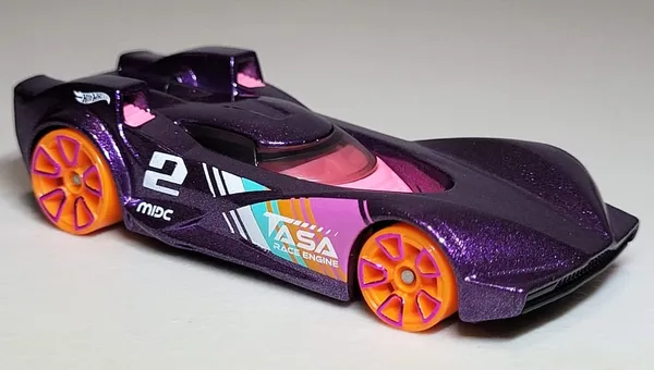 Hot_Wheels_1:64_Scale_STUNT_TRACKS__Pack_of_5_(_SCOOPA_DI_FUEGO,_LA_FASTA™,_REV_ROD™,_TORQUE_TWISTER™,_LIGHTNIN'_BUG™)