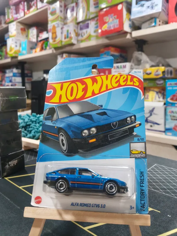 Hot_Wheels_1:64_Scale_ALFA_ROMEO_GVT6_3.0_FACTORY_FRESH_8/10_BLUE_98/250