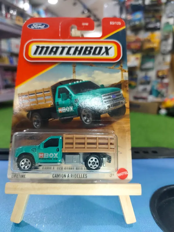 Matchbox_FORD_F-350_STAKE_BED_TRUCK_-_63/125_Official_Licensed_Product_Die-Cast_Car