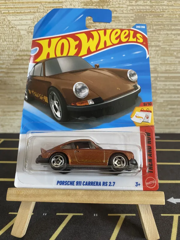 Hot_Wheels_1:64_Scale_PORSCHE_911_CARRERA_RS_2.7_THEN_AND_NOW_9/10_BROWN_208/250