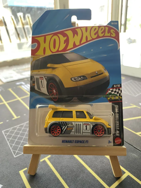 Hot_Wheels_1:64_Scale_RENAULT_ESPACE_F1_HW_STARTING_GRID_6/10_YELLOW_99/250