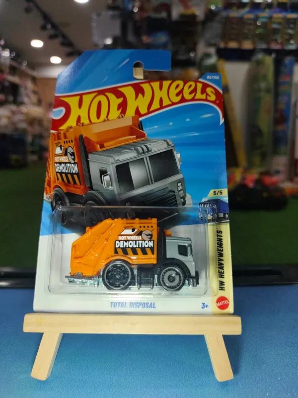 Hot_Wheels_1:64_Scale_TOTAL_DISPOSAL_HW_HEAVYWEIGHTS_5/5_ORANGE_162/250_TRASURE_HUNT