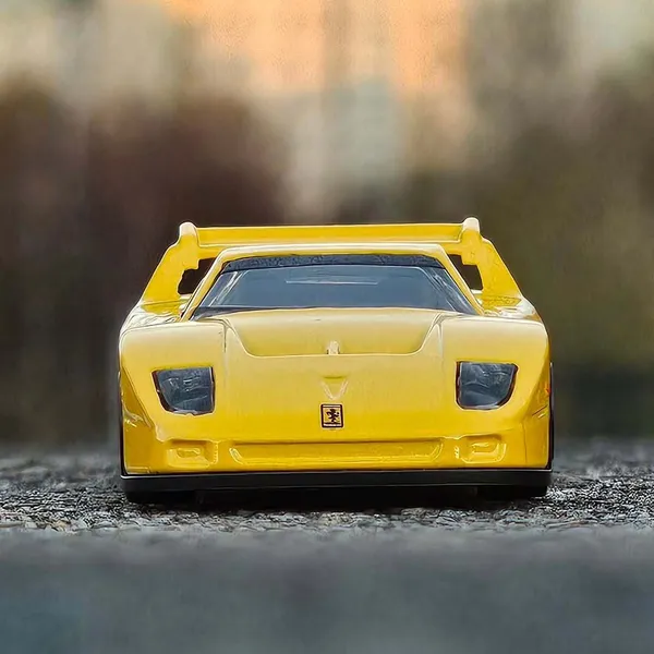 Hot_Wheels_1:64_Scale_FERRARI_F40_COMPETIZIONE_EXOTICS_4/5_YELLOW_198/250