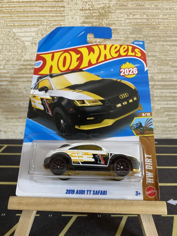 Hot_Wheels_1:64_Scale_2019_AUDI_TT_SAFARI_HW_DIRT_8/10_WHITE_223/250