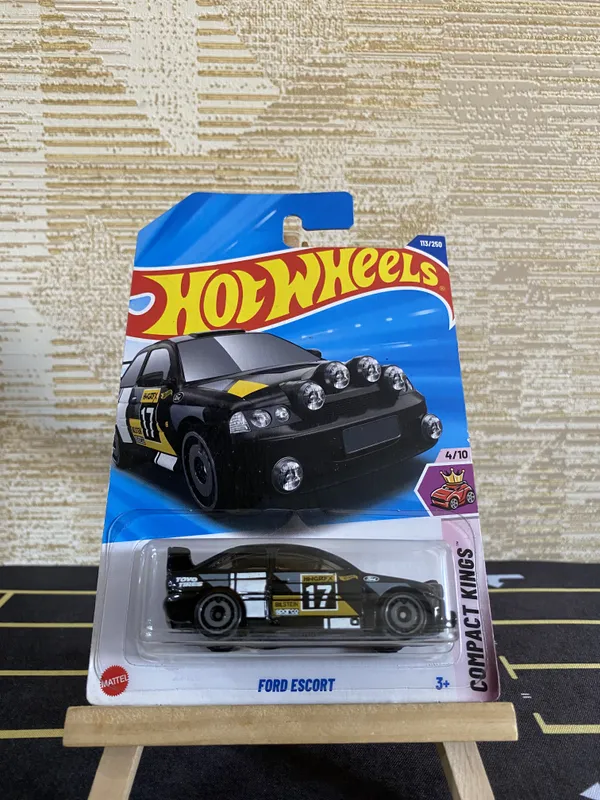 Hot_Wheels_1:64_Scale_FORD_ESCORT_Compact_Kings_4/10_BLACK_113/250_(IMPORTED)