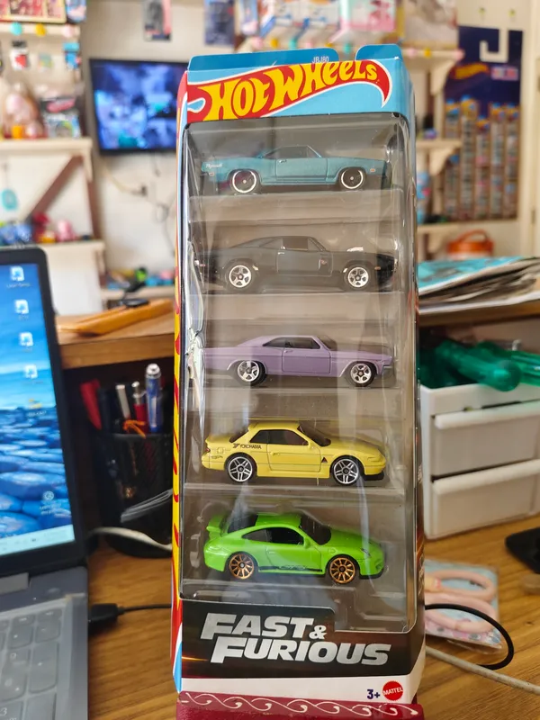 Hot_Wheels_1:64_Scale_FAST_&_FURIOUS_JBJ80_Pack_of_5_(70_DODGE_CHARGER_RT,_1966_CHEVROLET_IMPALA,_PORSCHE_911_GT3_RS,_68_PLYMOUTH_BARRACUDA_FORMULA_S,_NISSAN_SLIVA_(S13))