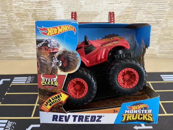 Hotwheels_Monster_Truck_STEER_CLEAR_CREATURE_RED_GBV10_2019