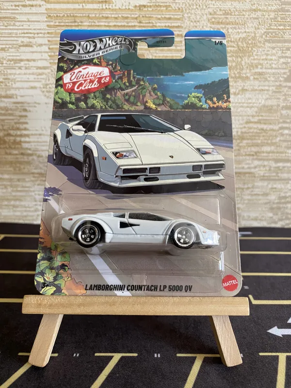 HotWheels_1:64_Scale_SILVER_SERIES_VINTAGE_CLUB_1968_LAMBORGHINI_COUNTACH_LP_5000_QV_1/5_WHITE_JKY20