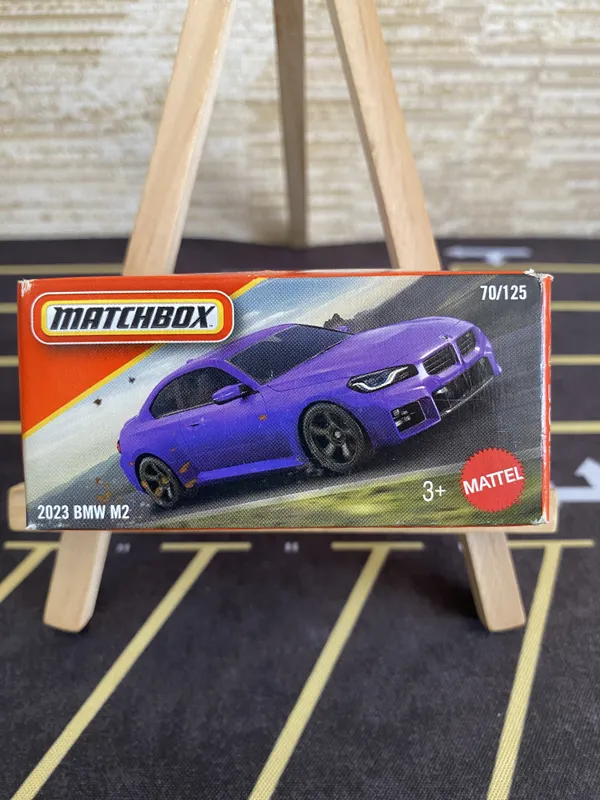 Matchbox_1:64_Scale_2023_BMW_M2_70/125_PURPLE