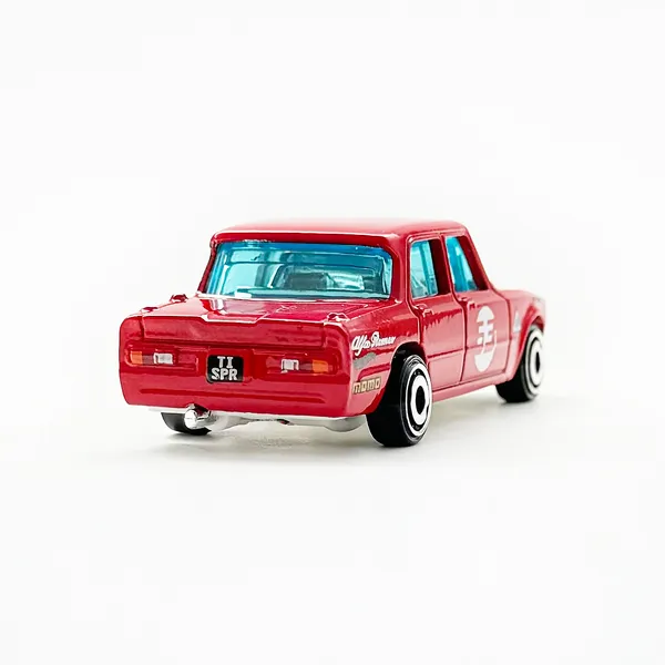 Hot_Wheels_1:64_Scale_ALFA_ROMEO_GIULIA_TI_SUPER_Compact_Kings_7/10_195/250