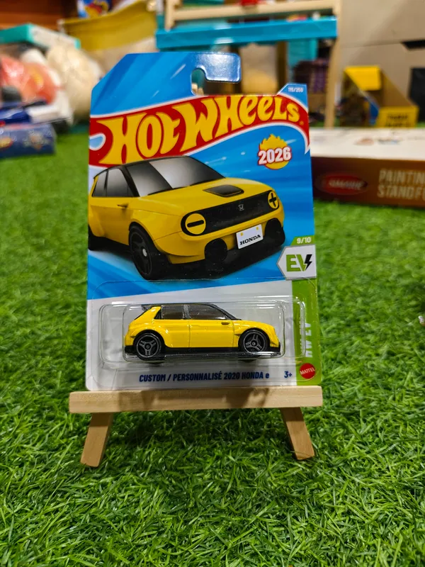 Hot_Wheels_1:64_Scale_CUSTOM_2020_HONDA_e_HW_EV_9/10_YELLOW_115/250