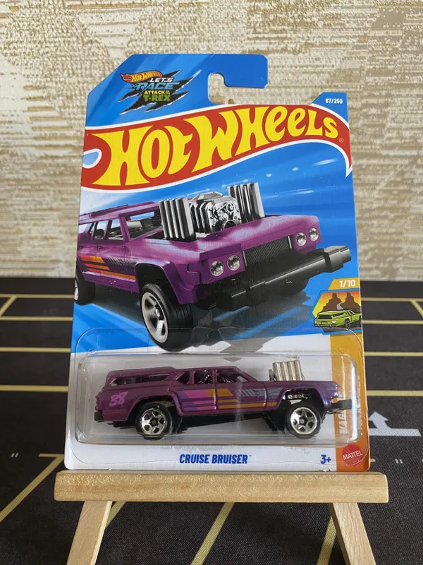 Hot_Wheels_1:64_Scale_CRUISE_BRUISER_WAGONS_FAMILIES_1/10_PINK_87/250