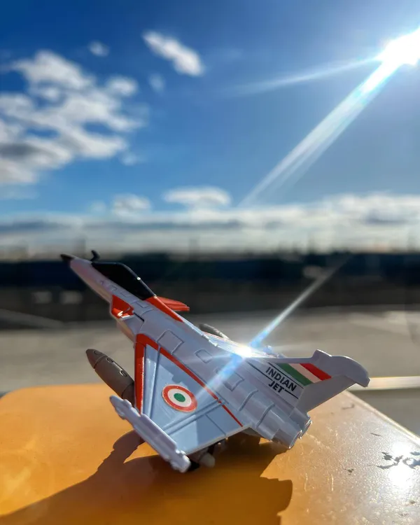 Centy_RFL_Fighter_Jet_Small_Toy_Plane_with_Press_and_Go_Action