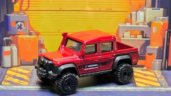 Hot_Wheels_1:64_Scale_'15_LAND_ROVER_DEFENDER_DOUBLE_CAB_HW_DRIFT_10/10_179/250