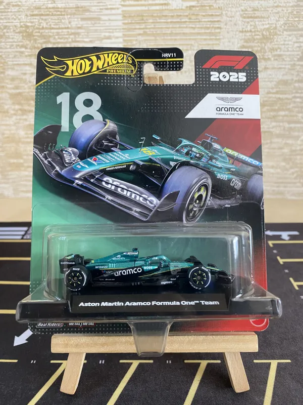 Hotwheels_Premium_2026_ASTON_MARTIN_ARAMCO_FORMULA_ONE_TEAM__(#18)_FORMULA_1_JKD87_GREEN