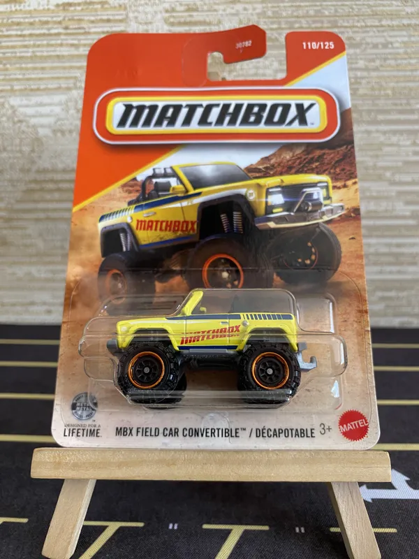 Matchbox_1:64_Scale_MBX_FIELD_CAR_CONVERTIBLE_110/125_YELLOW