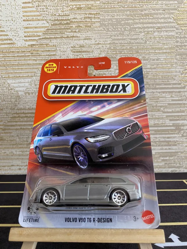 Matchbox_1:64_Scale_VOLVO_V90_T6_R-DESIGN_115/125_GRAY_(2026_Release)