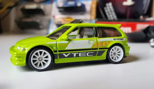 Hot_Wheels_1:64_Scale_90_HONDA_CIVIC_EF_HW:_70s_vs._90s__1/10_28/250