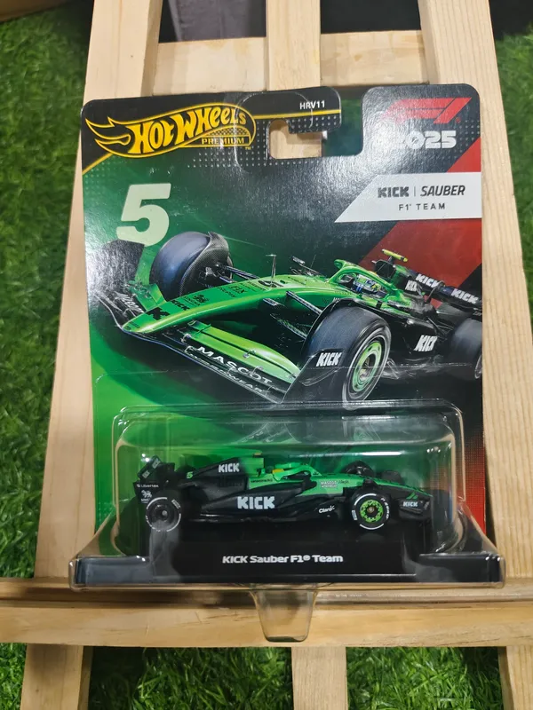 Hotwheels_Premium_2026_KICK_SAUBER_FORMULA_ONE_TEAM_(#05)_FORMULA_1_JKD89_GREEN